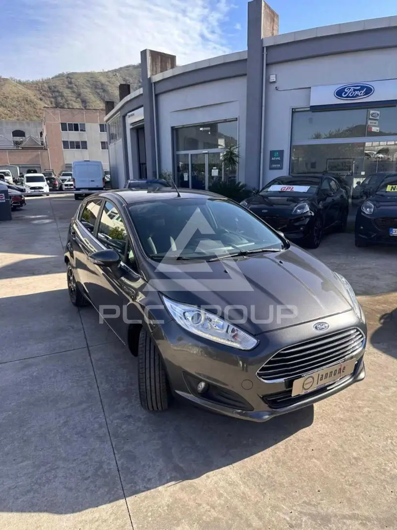 2016 Ford FIESTA