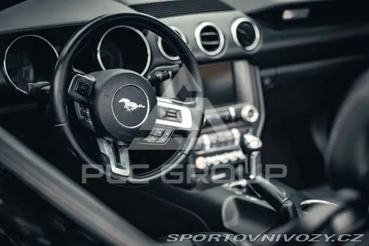 2016 Ford MUSTANG