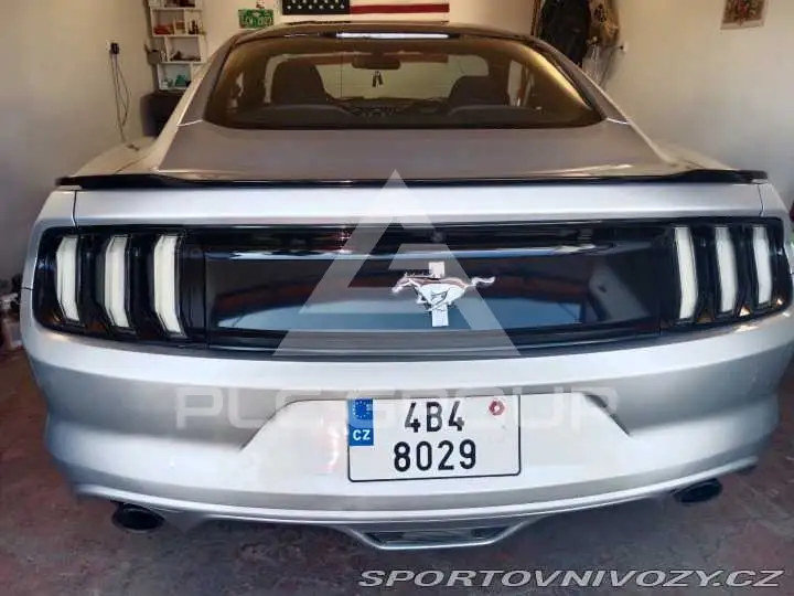 2016 Ford MUSTANG
