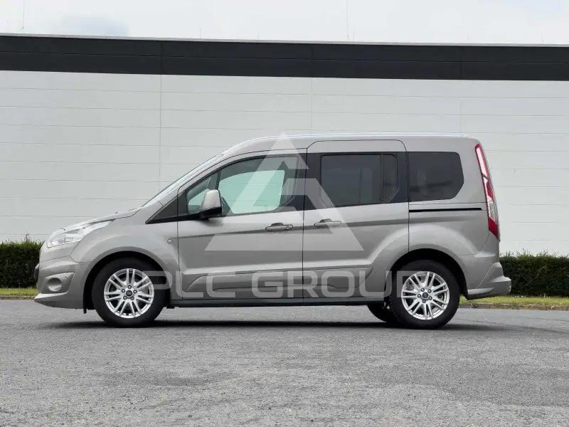 2016 Ford Tourneo