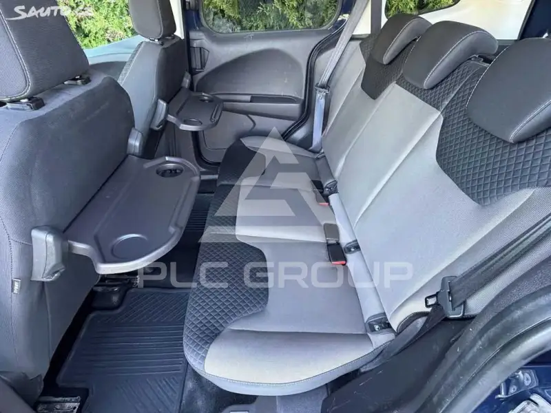 2016 Ford Tourneo