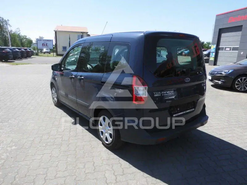 2016 Ford Tourneo