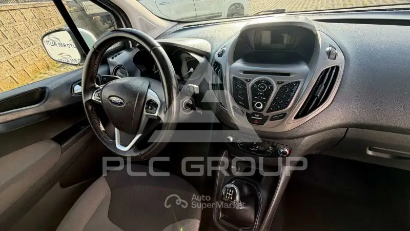2016 Ford Tourneo