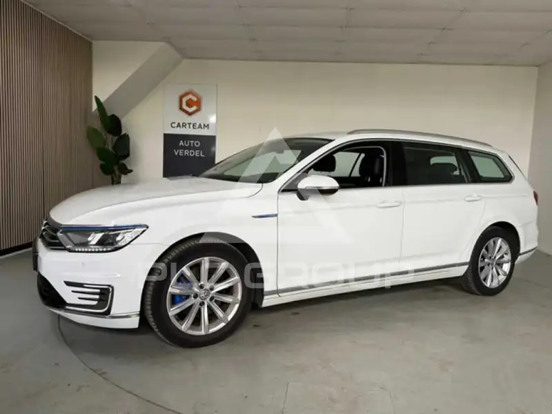 2016 Volkswagen Passat