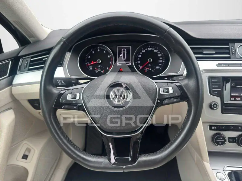 2016 Volkswagen Passat