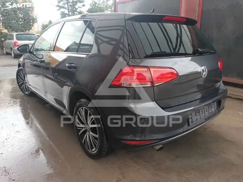 2016 Volkswagen GOLF