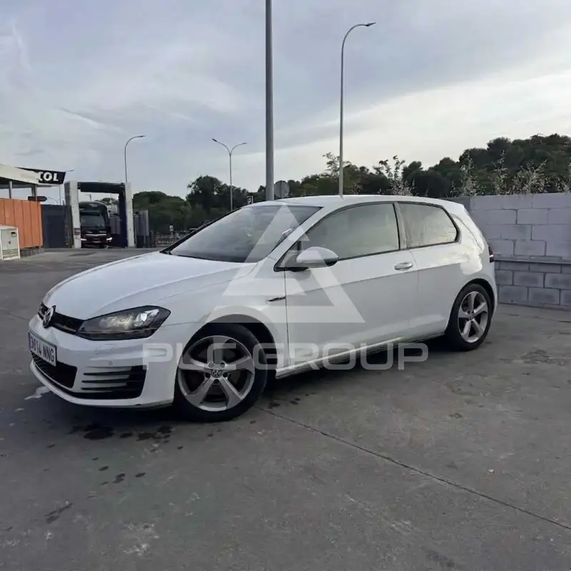 2016 Volkswagen GOLF