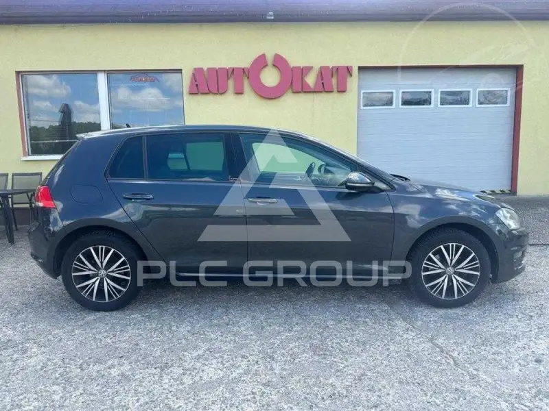 2016 Volkswagen GOLF