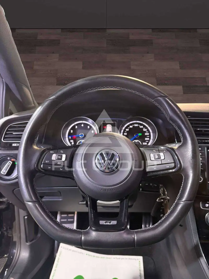 2016 Volkswagen GOLF