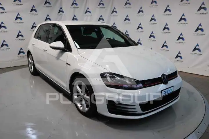 2016 Volkswagen GOLF