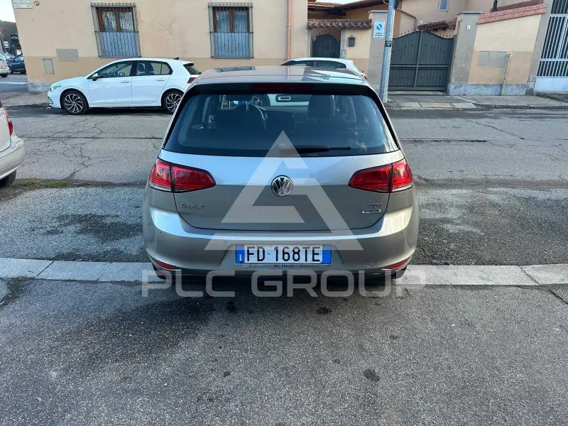 2016 Volkswagen GOLF