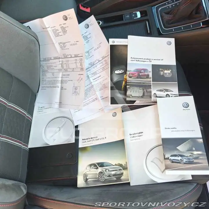 2016 Volkswagen GOLF