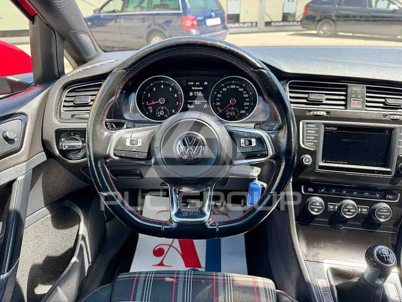 2016 Volkswagen GOLF