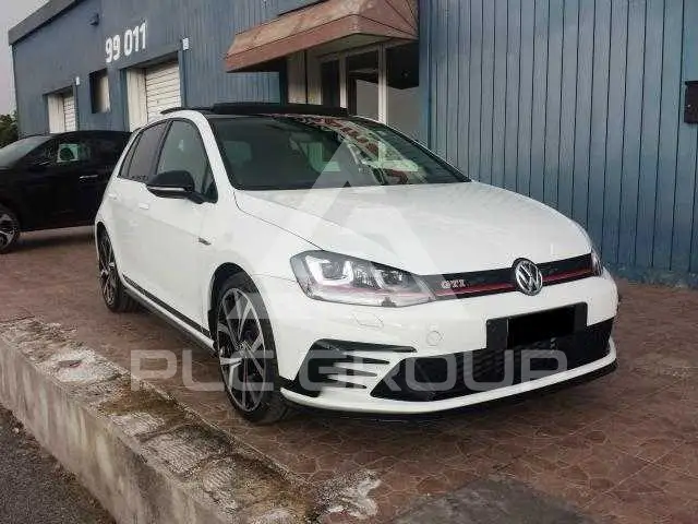 2016 Volkswagen GOLF