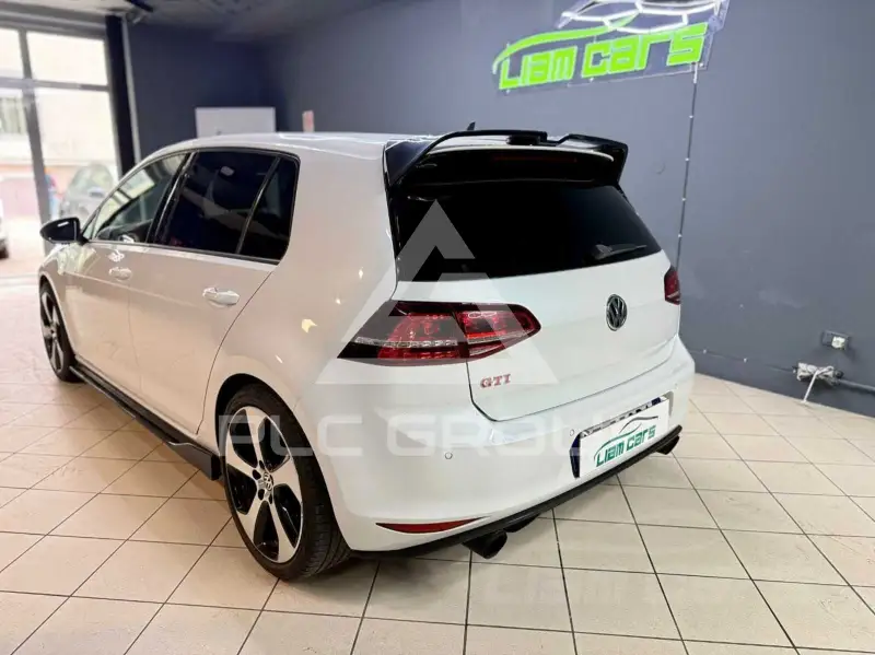 2016 Volkswagen GOLF