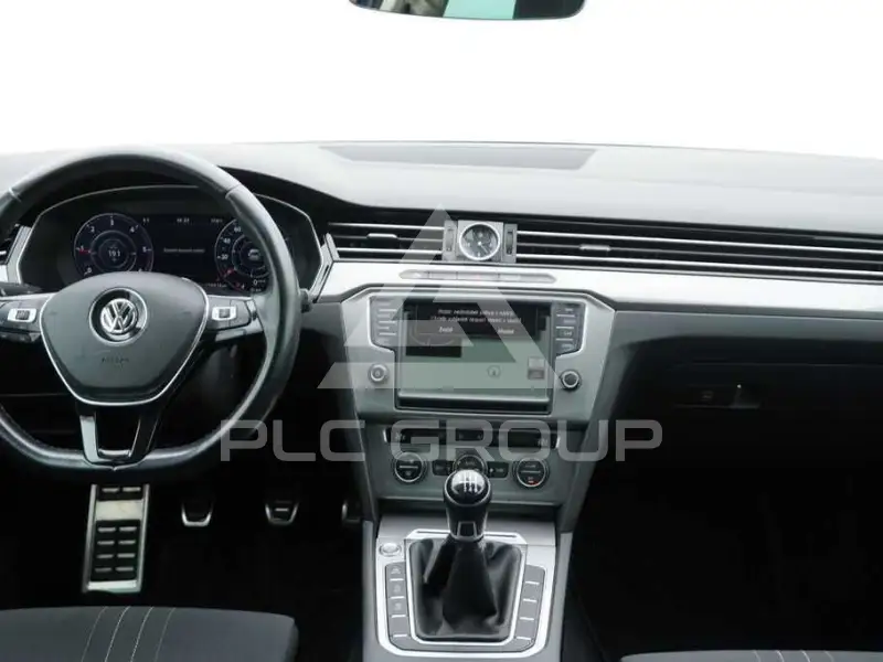 2016 Volkswagen Passat