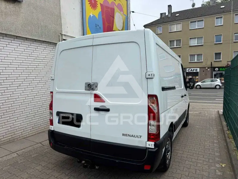 2016 Renault Master
