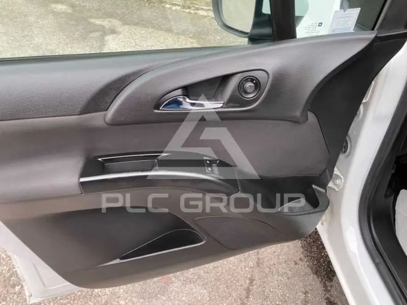 2016 Opel MERIVA