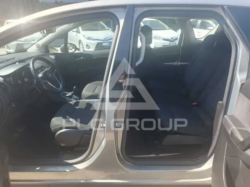 2016 Opel MERIVA