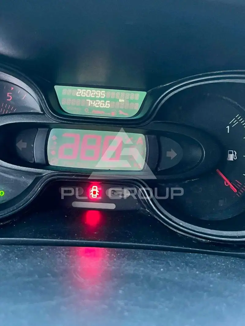 2017 Nissan NV 300