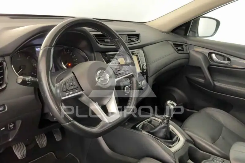 2017 Nissan X-TRAIL