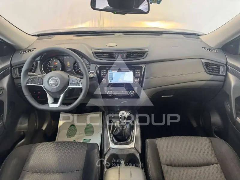 2017 Nissan X-TRAIL