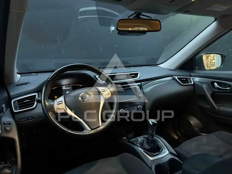 2017 Nissan X-TRAIL