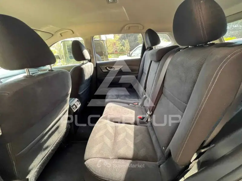 2017 Nissan X-TRAIL