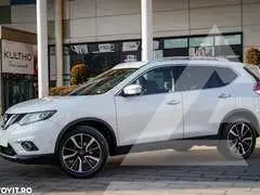 2017 Nissan X-TRAIL