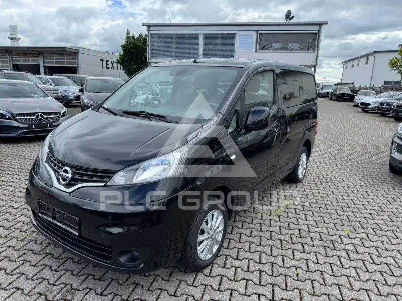 2017 Nissan NV