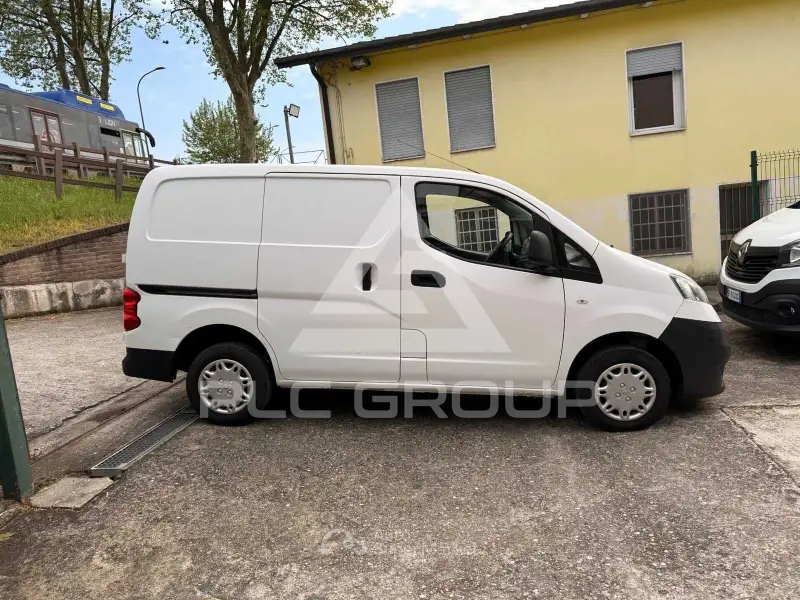 2017 Nissan NV