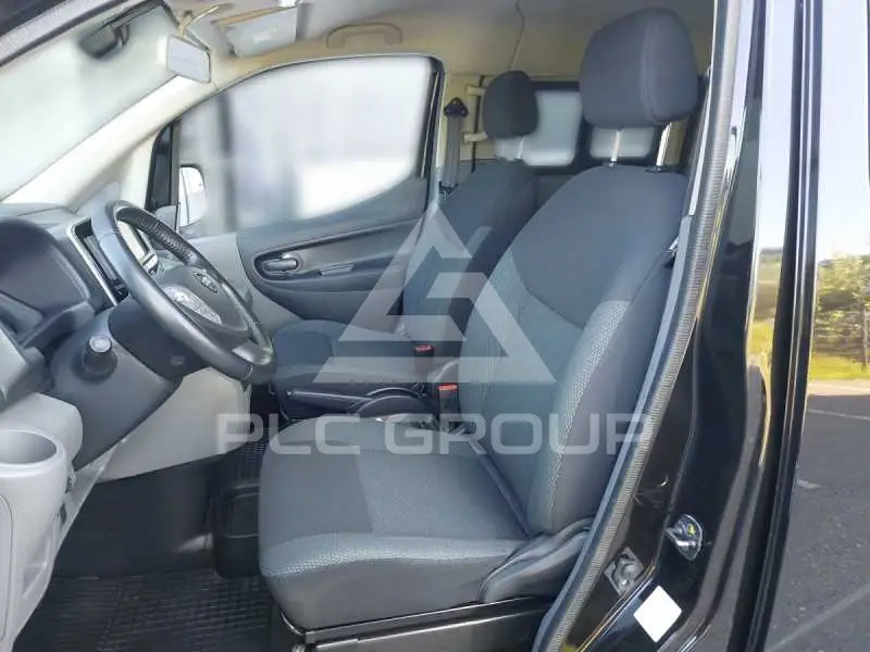 2017 Nissan NV