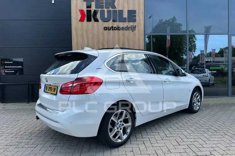 2017 BMW 218