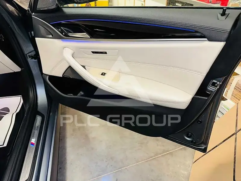 2017 BMW 523