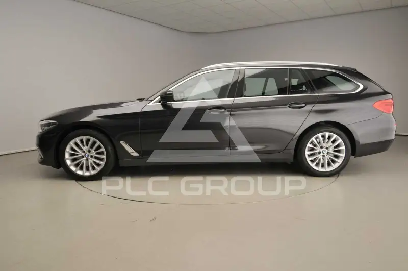 2017 BMW 523