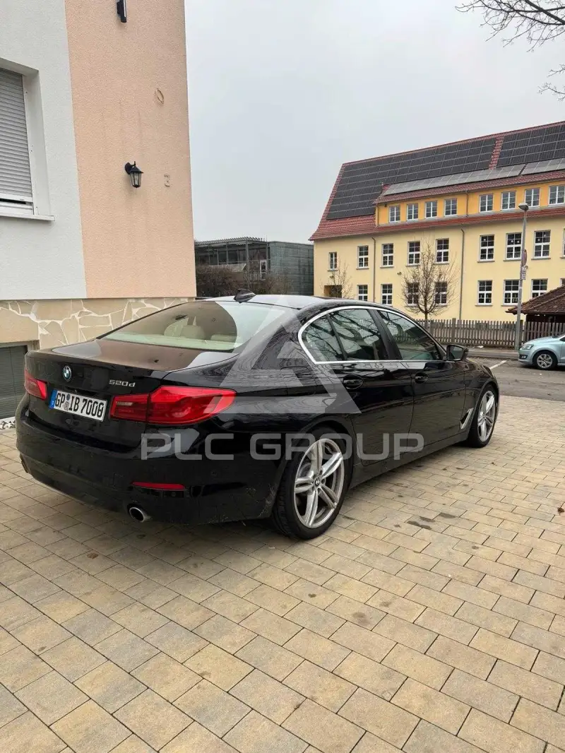 2017 BMW 523