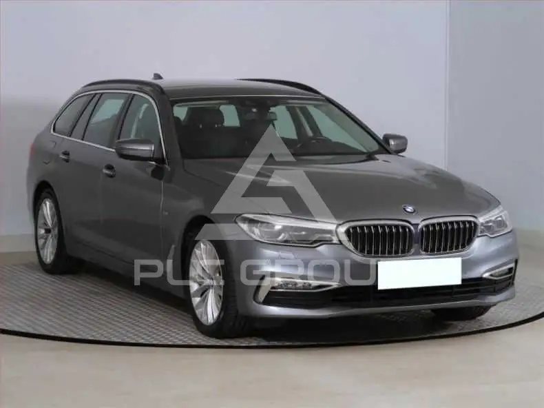 2017 BMW 523