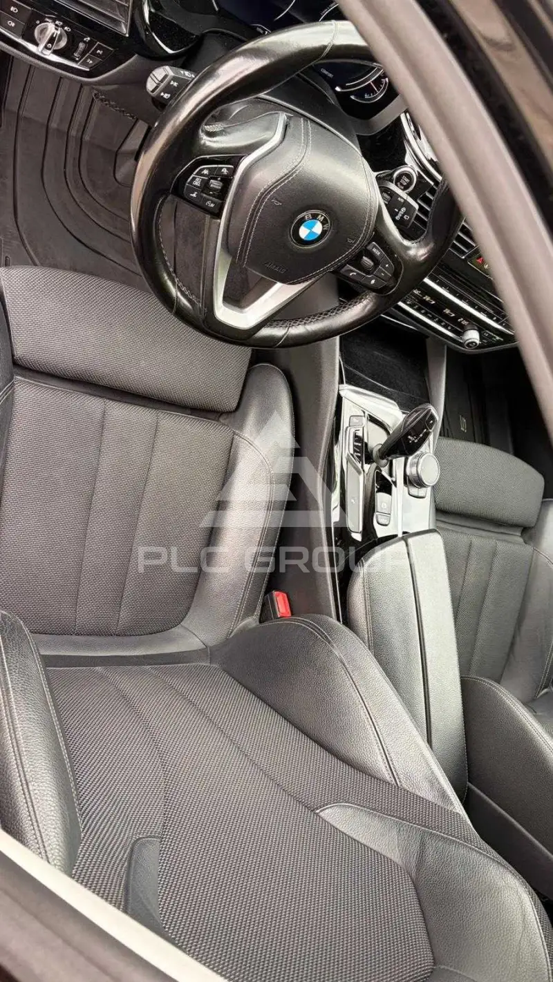 2017 BMW 523
