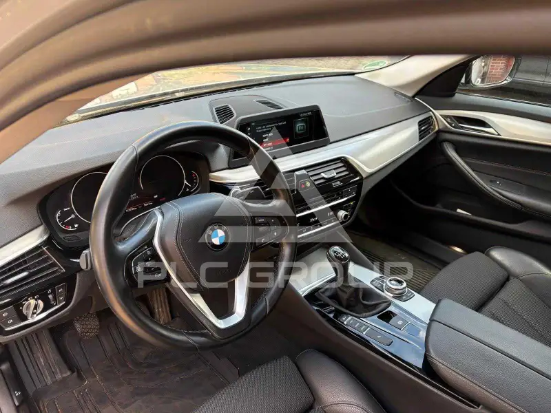 2017 BMW 523