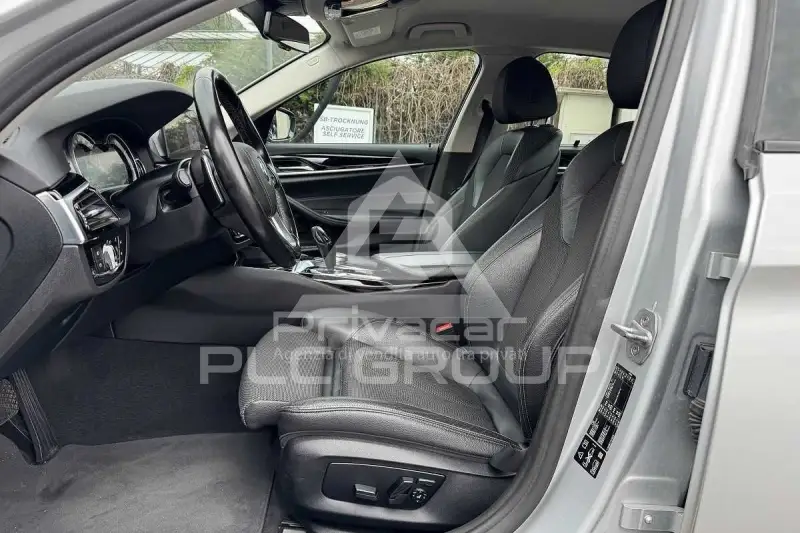 2017 BMW 523