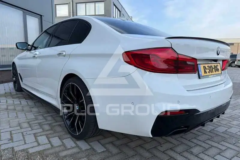 2017 BMW 523