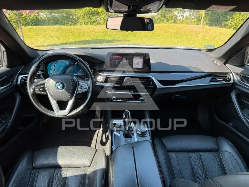 2017 BMW 523