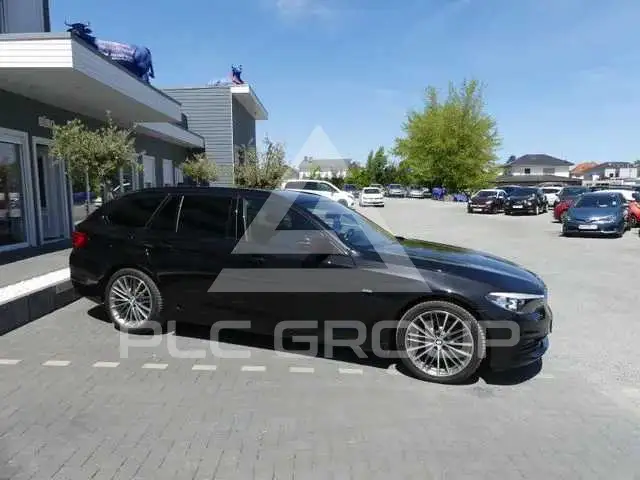 2017 BMW 523