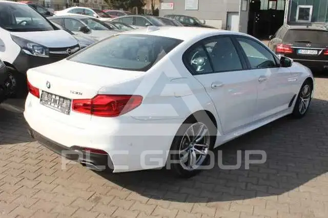2017 BMW 523