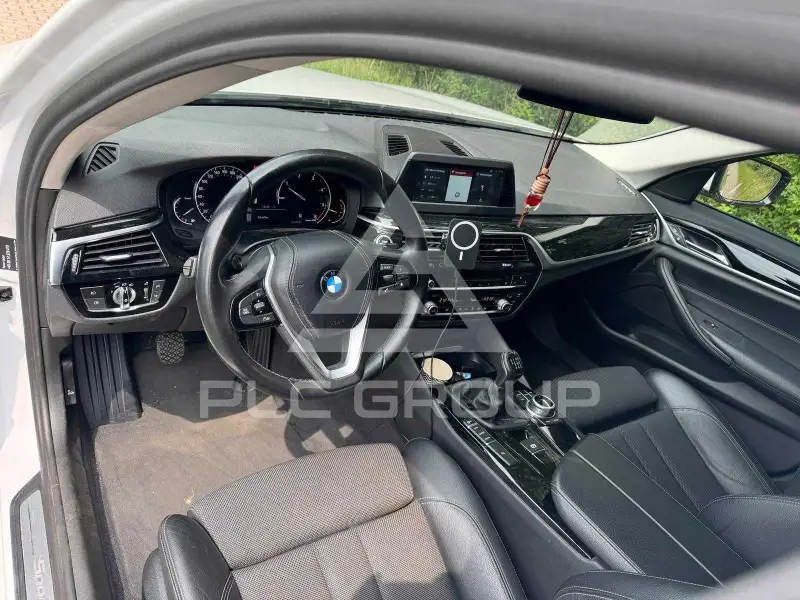 2017 BMW 523