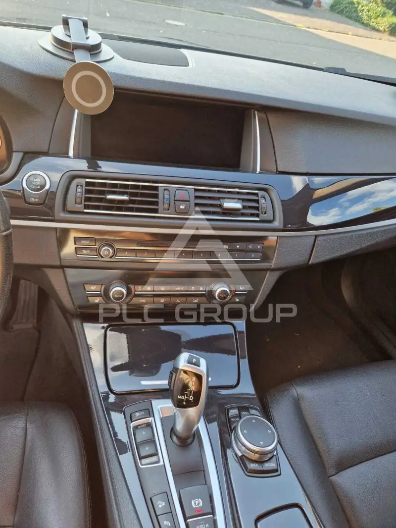 2017 BMW 523