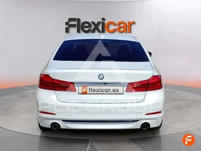 2017 BMW 523