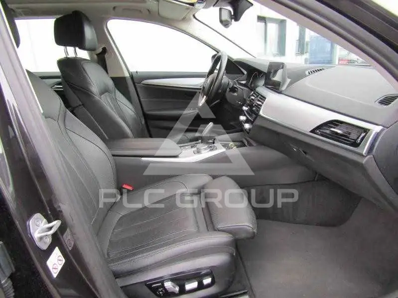 2017 BMW 523