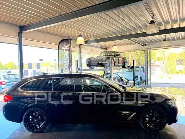 2017 BMW 523