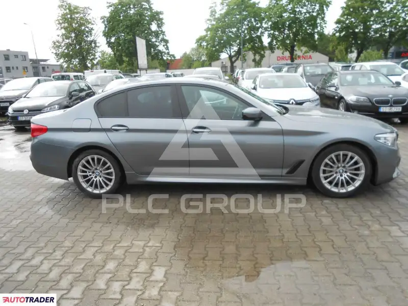 2017 BMW 523
